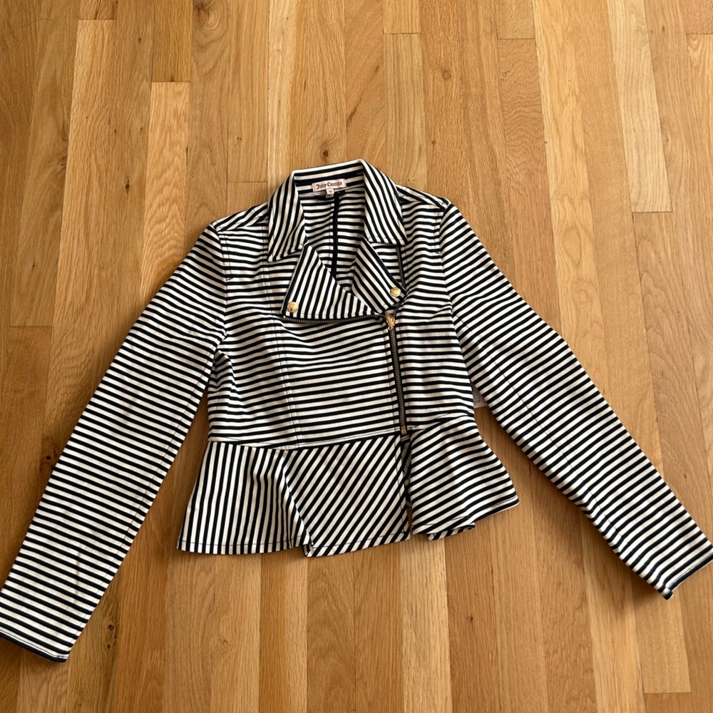 Juicy couture girl jacket sz XL